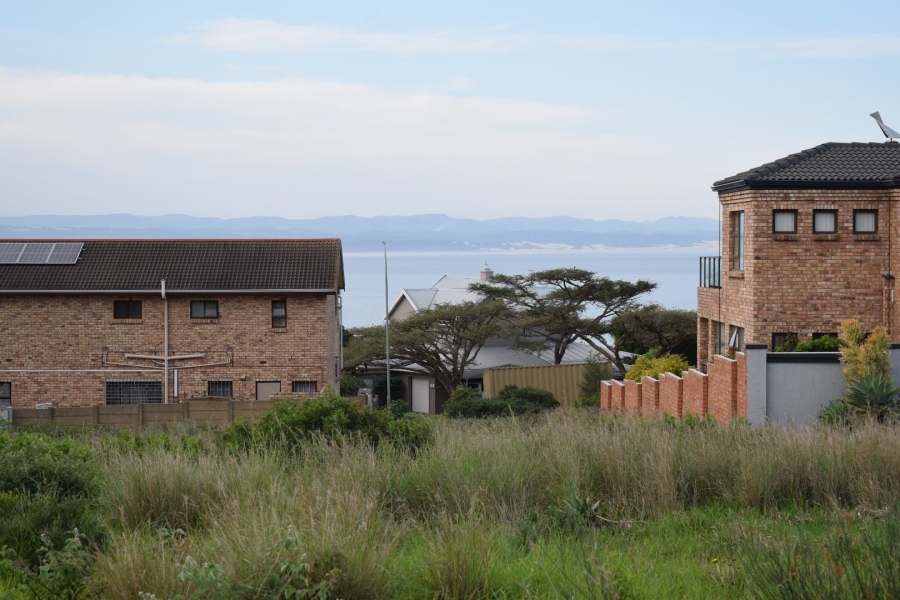  Bedroom Property for Sale in Wavecrest Eastern Cape